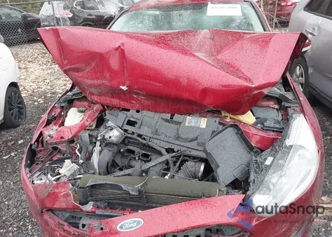 2015 Ford Focus Se z USA, uszkodzony, nr VIN 1FADP3K26FL319977